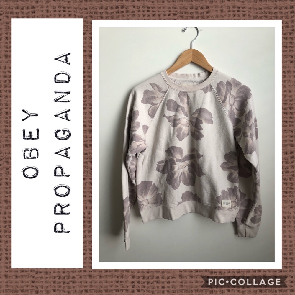 Obey Propaganda Crop Sweatshirt 💗